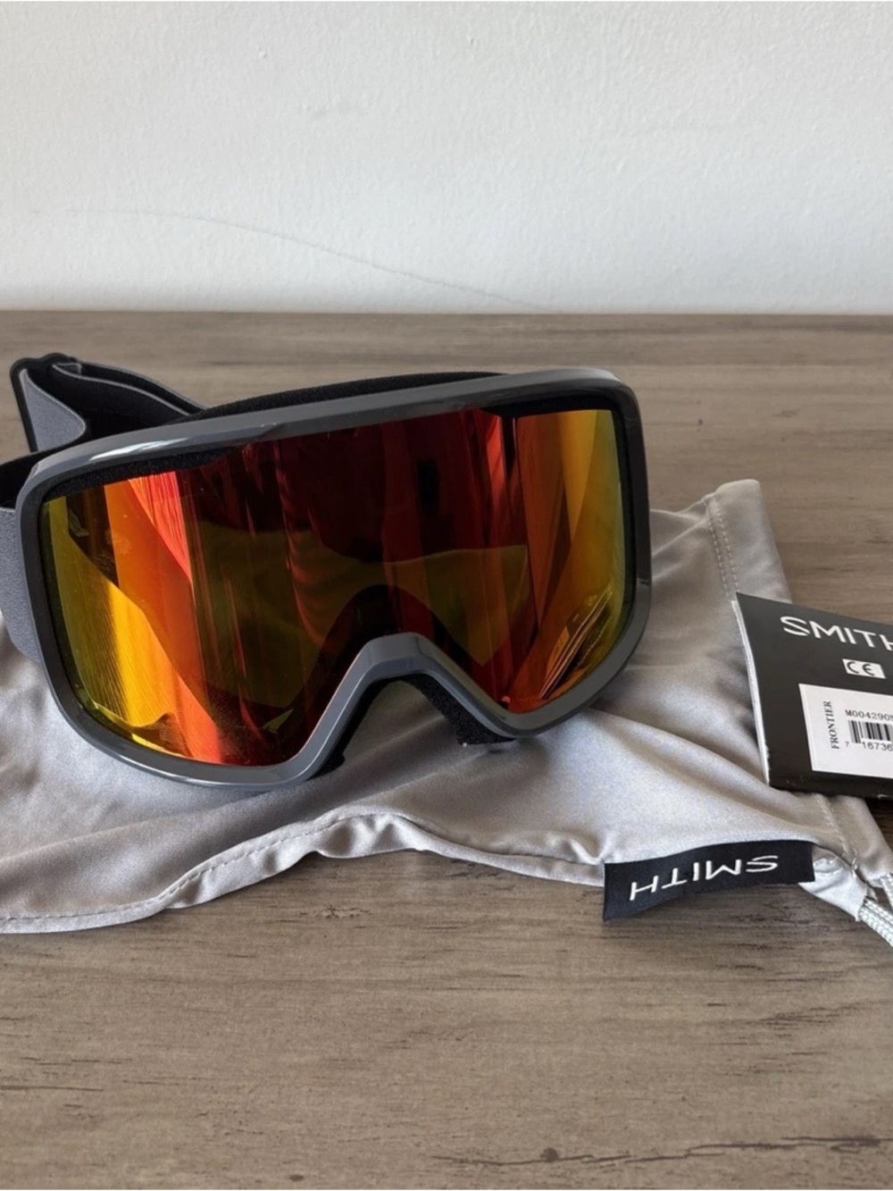 SMITH Men's Black Frame Goggles with Red-Orange Mirrored Lens